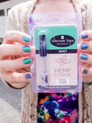 av-shot-mint-hand alternate vape cbd vape shot